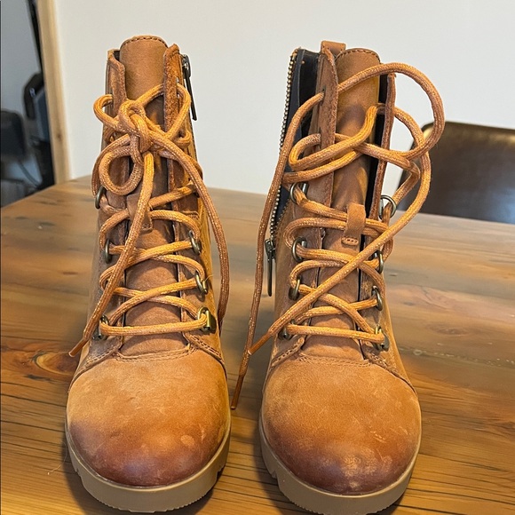 Sorel Joan of Arc Leather Boots - Picture 4 of 6